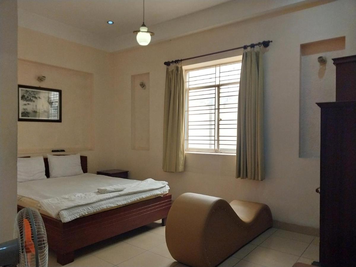 Khach San Mai Hoang 2 Hotel Bandar Ho Chi Minh Luaran gambar