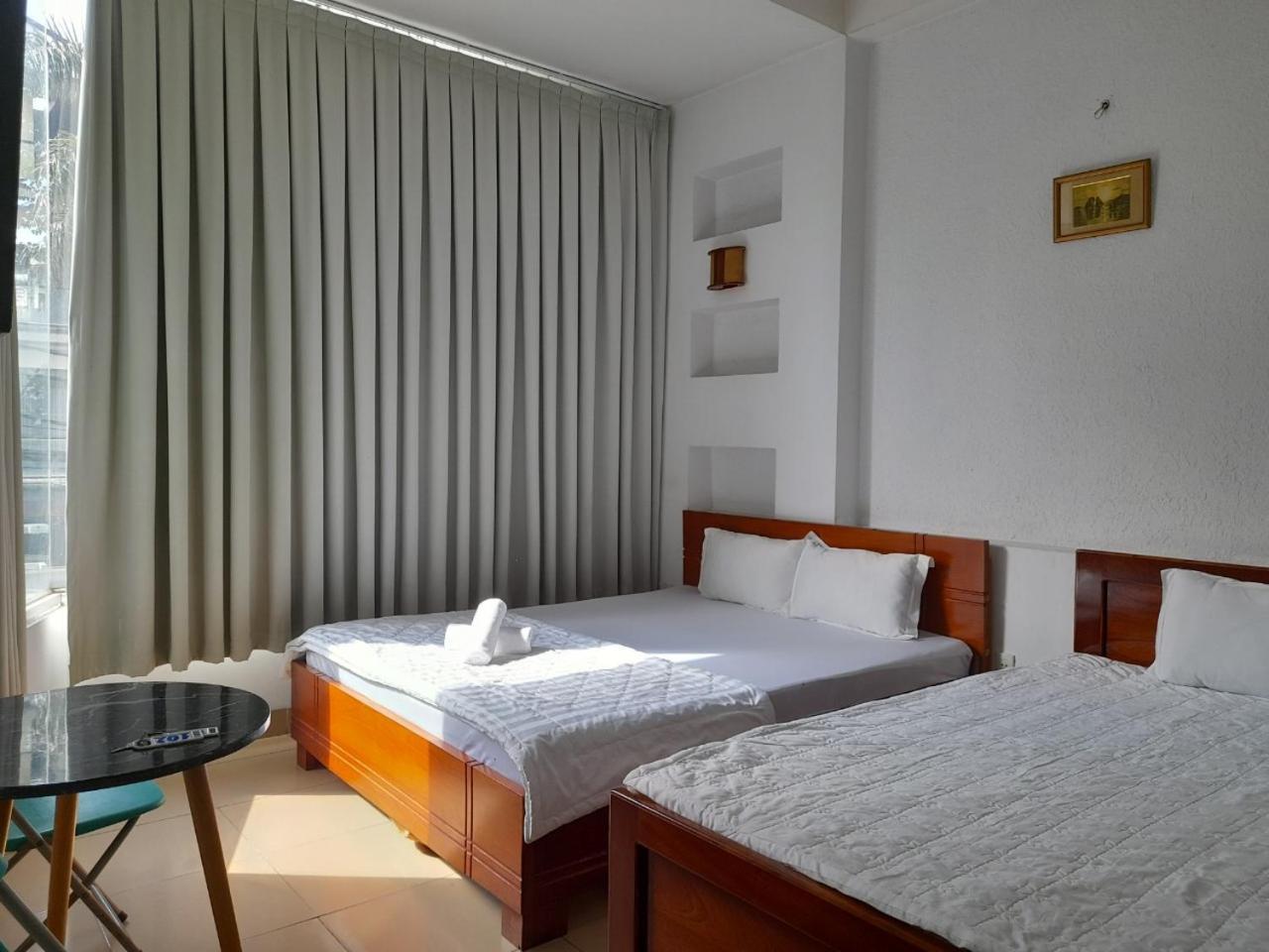 Khach San Mai Hoang 2 Hotel Bandar Ho Chi Minh Luaran gambar