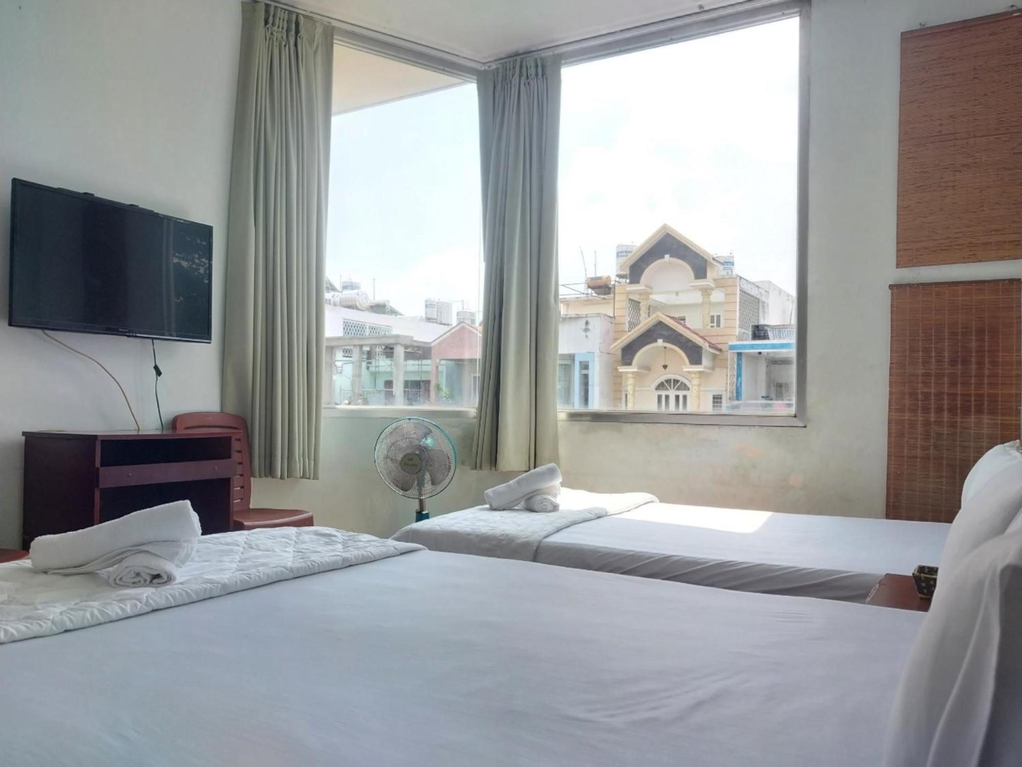Khach San Mai Hoang 2 Hotel Bandar Ho Chi Minh Luaran gambar